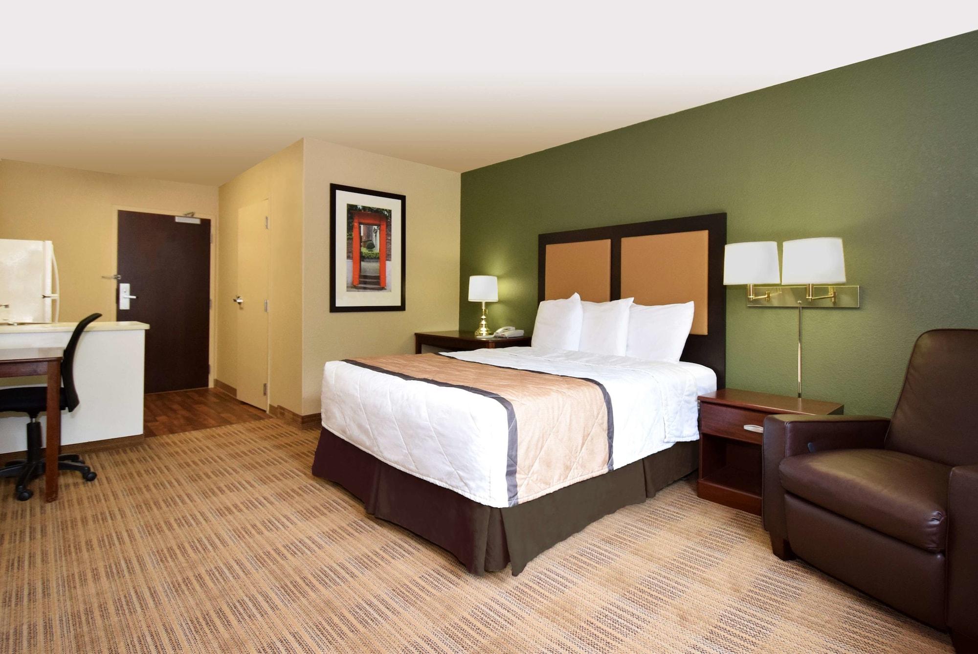 Extended Stay America Suites - Orlando - Lake Mary - 1036 Greenwood Blvd Exterior photo