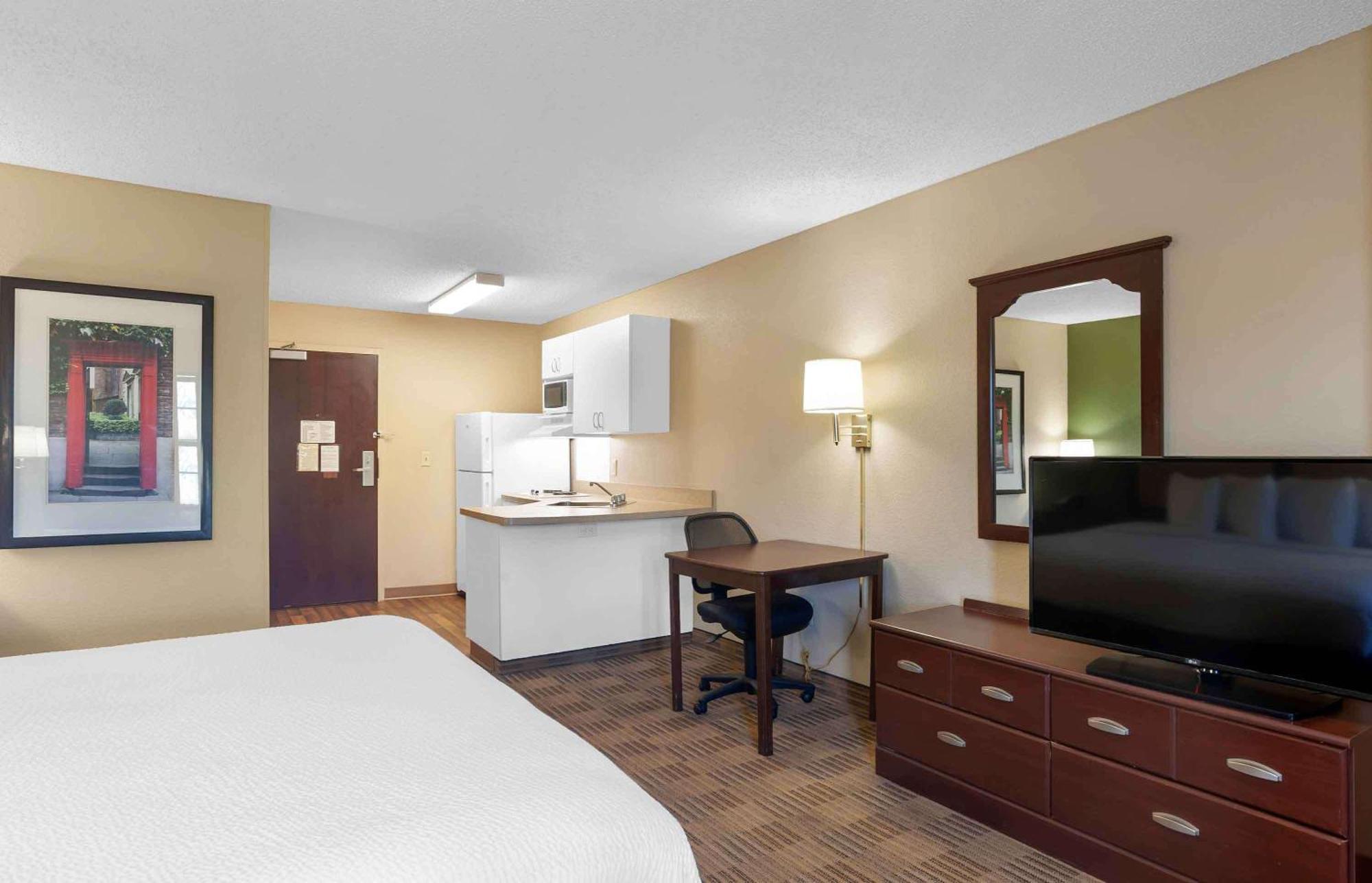 Extended Stay America Suites - Orlando - Lake Mary - 1036 Greenwood Blvd Exterior photo