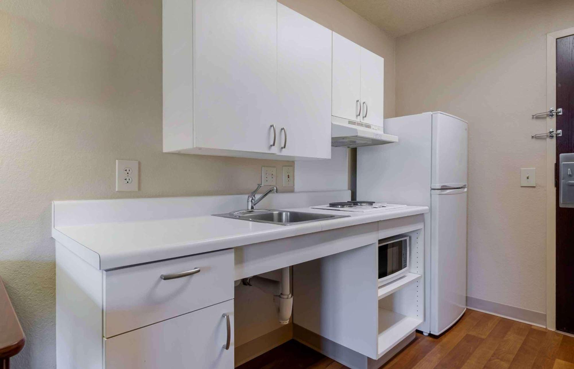 Extended Stay America Suites - Orlando - Lake Mary - 1036 Greenwood Blvd Exterior photo