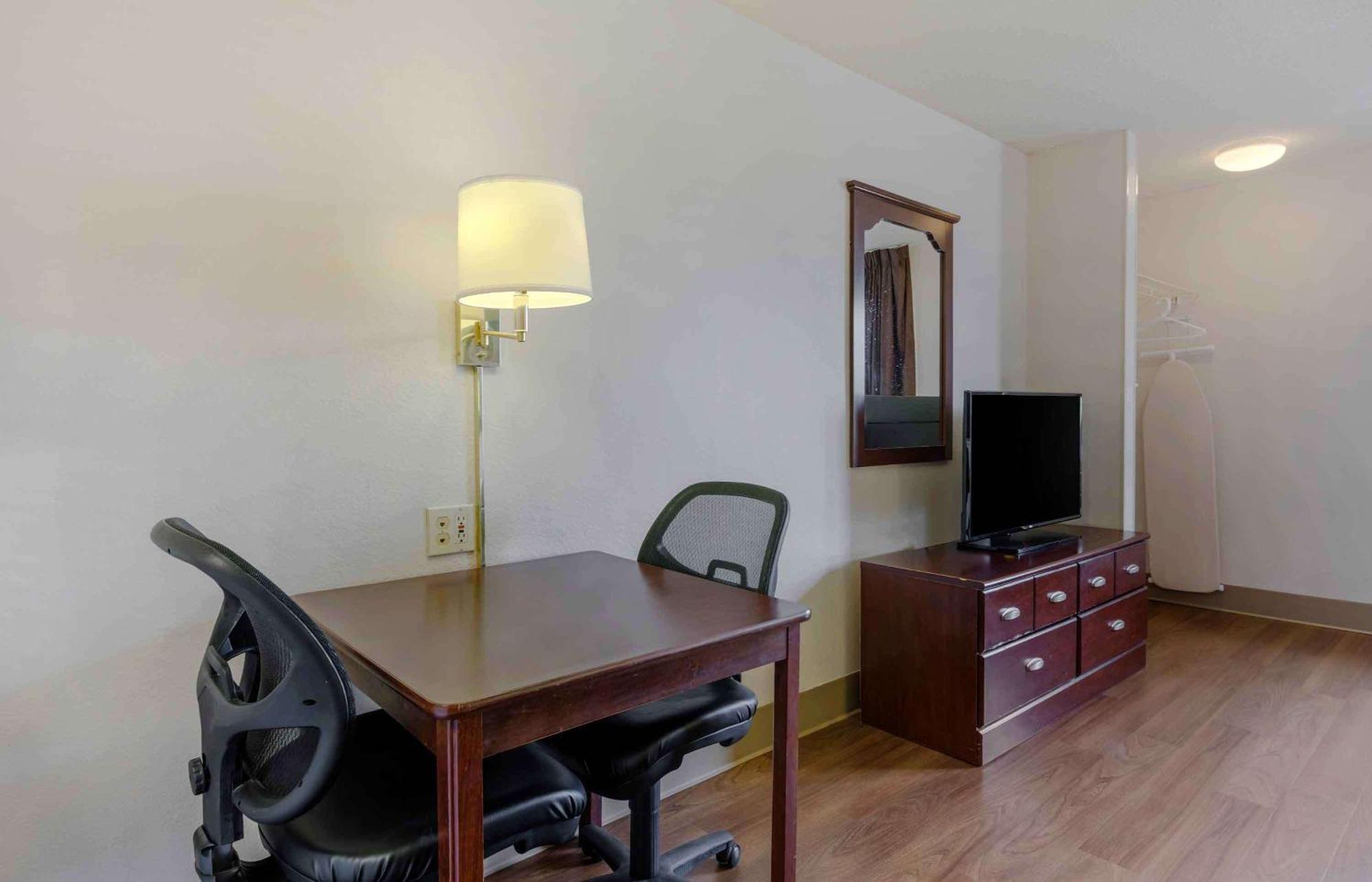 Extended Stay America Suites - Orlando - Lake Mary - 1036 Greenwood Blvd Exterior photo