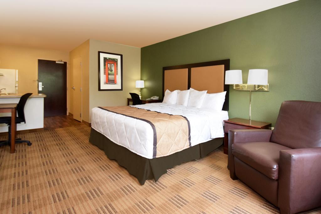 Extended Stay America Suites - Orlando - Lake Mary - 1036 Greenwood Blvd Exterior photo